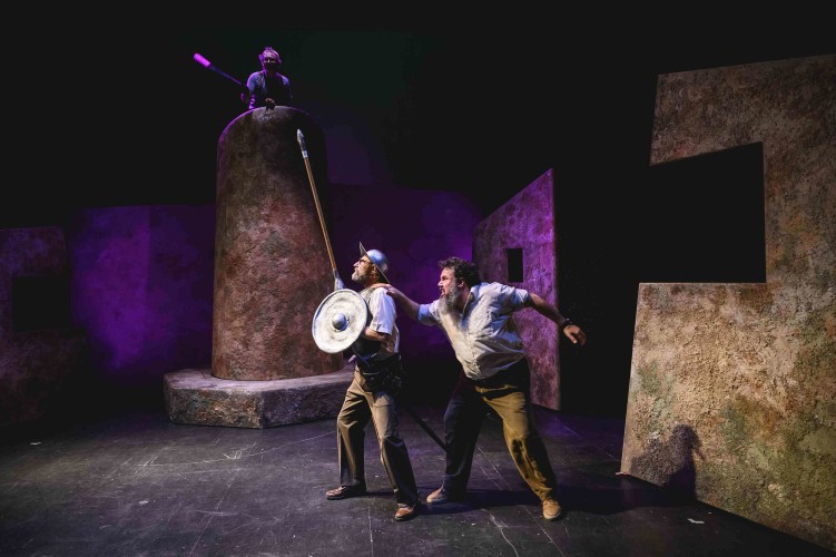 Don quijote somos todos, comedia basada en la obra de Cervantes en el teatro de Moguer