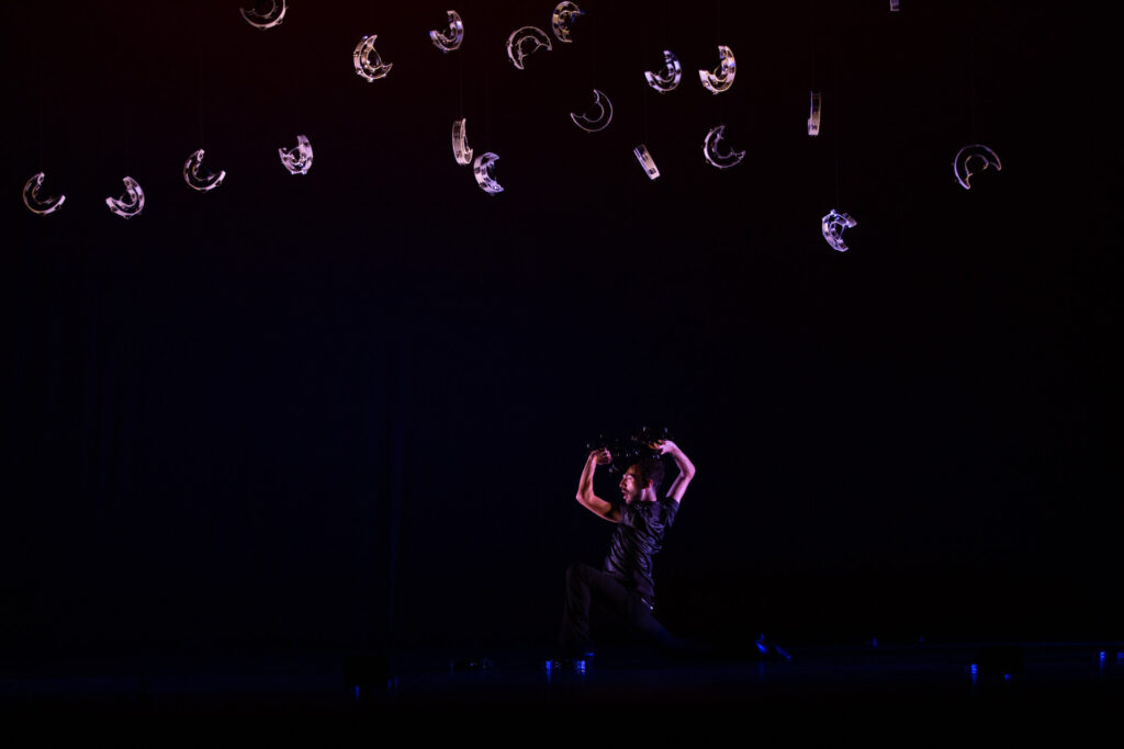 Extrema, danza en Huelva, Marco Flores propone una pieza que busca extremos o conceptos contrarios