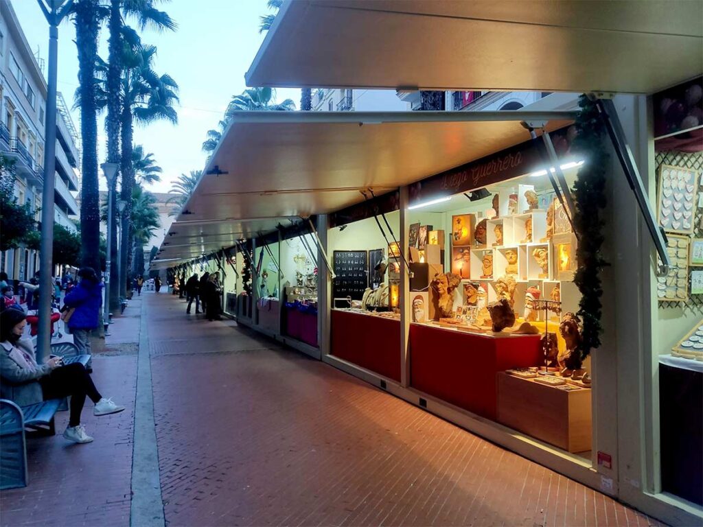 mercado navideno paseo santa fe Huelva