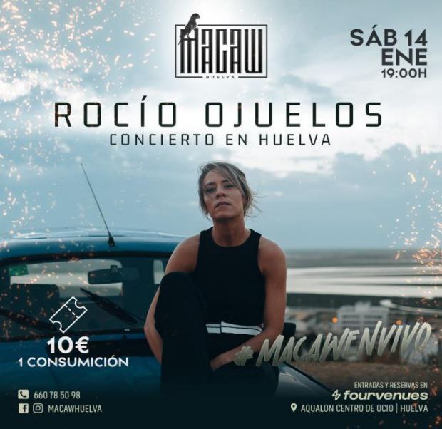 Rocio Ojuelos en concierto en la sala Macaw
