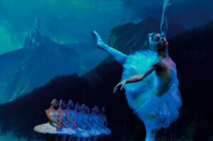 El Lago de los cisnes 8 de diciembre ballet en la casa colon de Huelva 2023